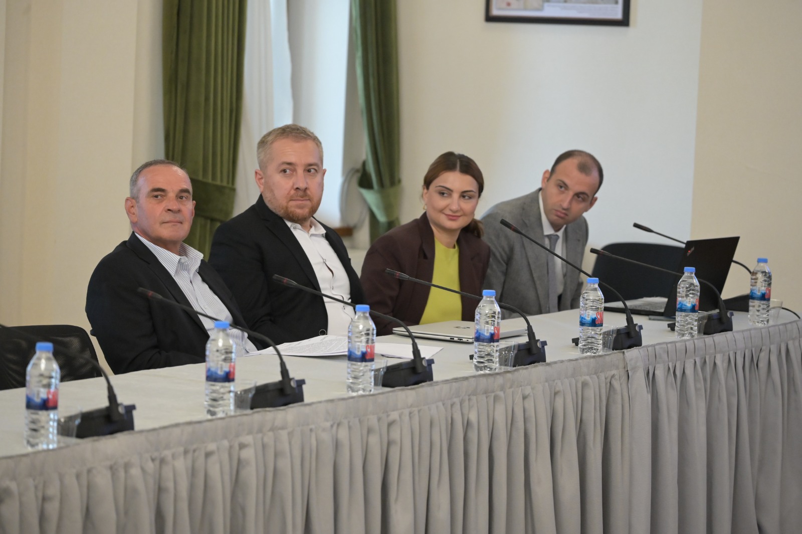 სახელმწიფო აუდიტის სამსახურმა პარლამენტში შესაბამისობის ორი ანგარიში წარადგინა